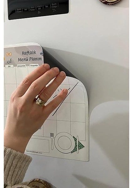 Kağıt Haftalık Menü Planlayıcı Magnet Mıknatıslı Yazı Tahtası Buzdolabı Magneti Pano 30X30 cm + Kalem fırsatları