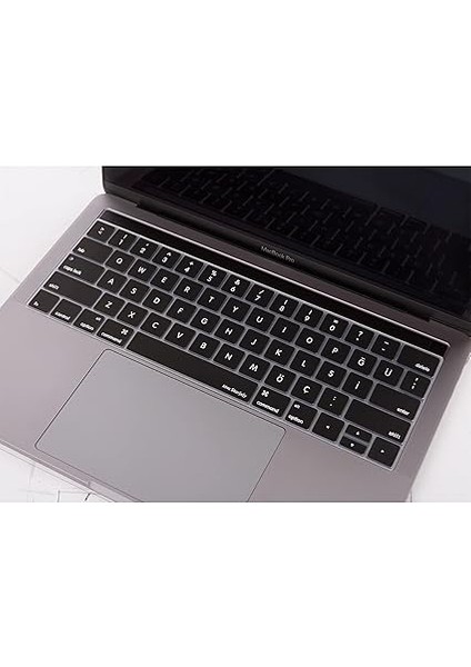 Macbook Pro Klavye Koruyucu (Us To Tr) Touchbarlı 13INÇ A1706 A1989 A2159-15INÇ A1707 A1990 ile Uyumlu Siyah modelleri
