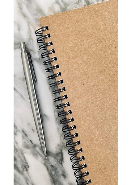 Tanıtım Spiralli Notebook, Kraft Kapaklı, A5 Boyutunda (15X21 Cm), 100 Yaprak (Çizgisiz)