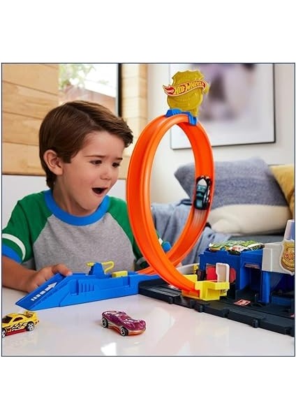 Wheels Polis Istasyonu Oyun Seti Hot Wheels Polis Istasyonu Oyun Seti, 1:64 Ölçekli Oyuncak Polis Arabası ve Ayarlanabilir Pist Çemberi JBM71 fiyatları