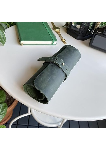 Helsinki - Hakiki Deri Natürel Geniş Tasarım Rulo Kalemlik (Yeşil) fiyatları