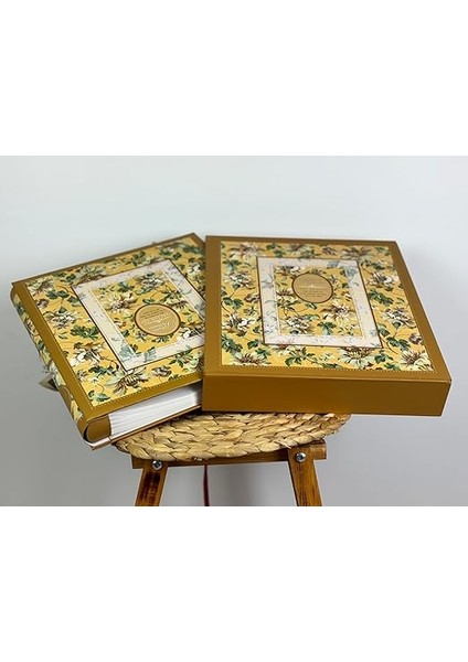 10X15CM 500 Fotoğraf Kapasiteli Kutulu Çiçek Desenli Lüks Ofset Fotoğraf Albümü (Sarı) modelleri