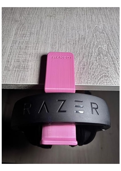 Premium Pembe Macenta Asılabilir Kulaklık Standı – Şık V3 Gamer Modeli, Kaydırmaz Keçeli, Ergonomik Masaüstü Askı, Sakura Edition (Montaj Videosunu Izlemeden Kullanmayın) modelleri