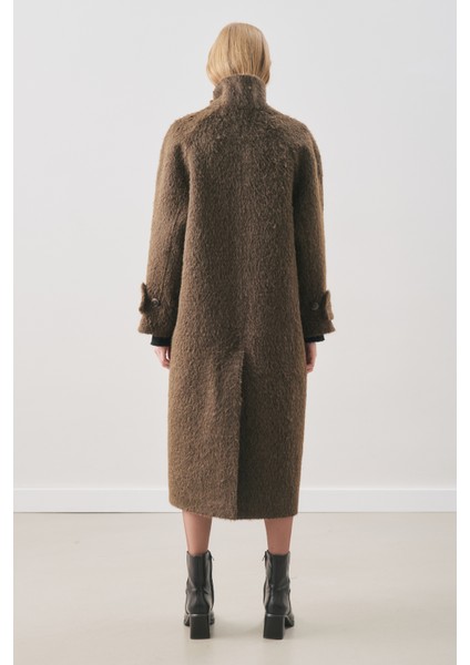 Bouchle Geniş Yakalı Kaban Kahverengi