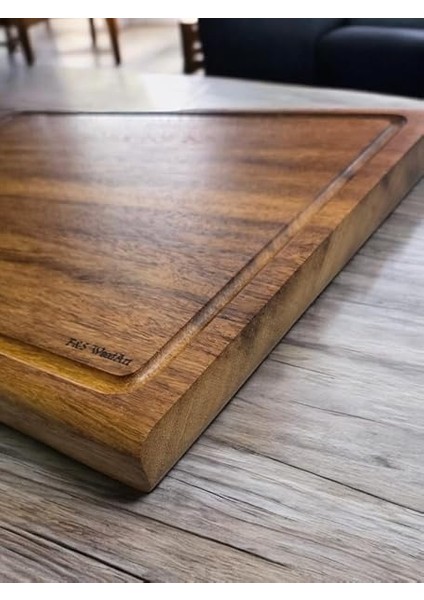 Woodart Iroko Tek Parça - Yekpare - Masif Steak Board - Oluklu Kesme Tahtası Büyük Boy 40 x 27,5 cm fırsatları