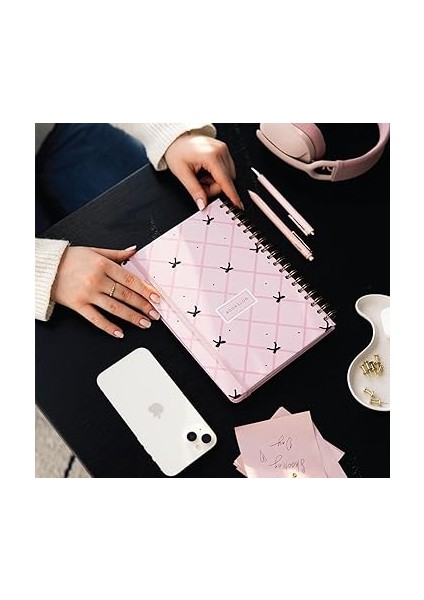 17X24 Spiralli Lastikli Sert Kapak Düz-Çizgisiz Not Defteri Pembe Siyah Kurdele fiyatları