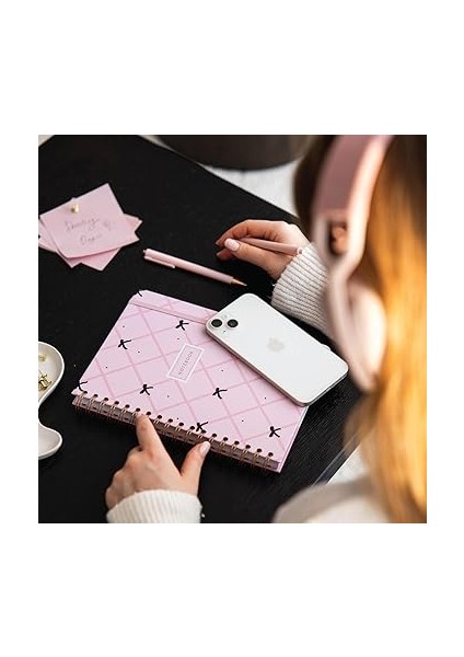 17X24 Spiralli Lastikli Sert Kapak Düz-Çizgisiz Not Defteri Pembe Siyah Kurdele fırsatları