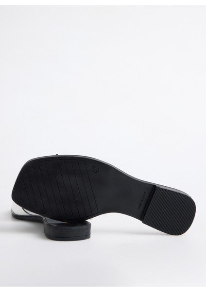 Beyaz Kadın Deri Terlik fırsatları