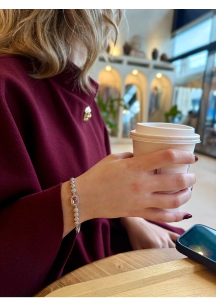 925 Ayar Gümüş Pembe Taşlı Zarif Kadın Bileklik – Gerçek Gümüş, Işıltılı Tasarım fiyatları