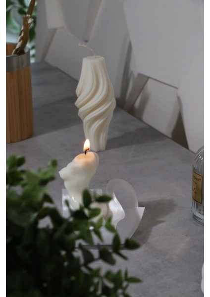Candle El Yapımı Kokusuz Burgulu Vazo Dekoratif Kalıp Mum– Kırık Beyaz -20*7 cm fiyatları