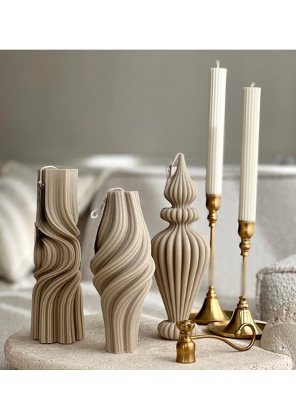 Candle El Yapımı Kokusuz Burgulu Vazo Dekoratif Kalıp Mum– Kırık Beyaz -20*7 cm