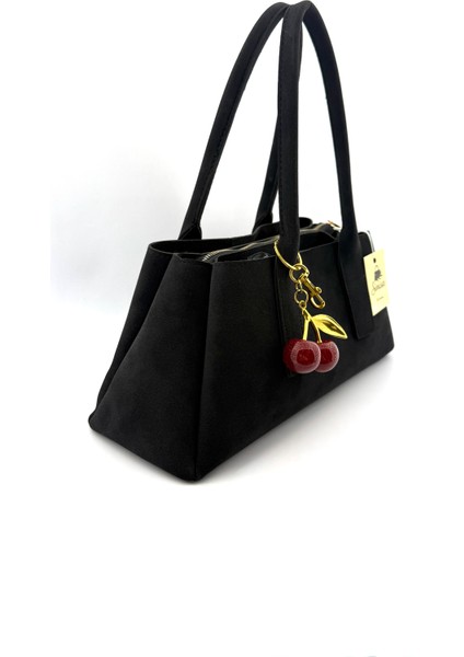 Kadın Kiraz Charm Detaylı Süet El ve Omuz Çantası fırsatları