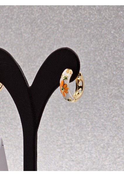 Çiçekli Mineli Turuncu Renk Çelik Küpe