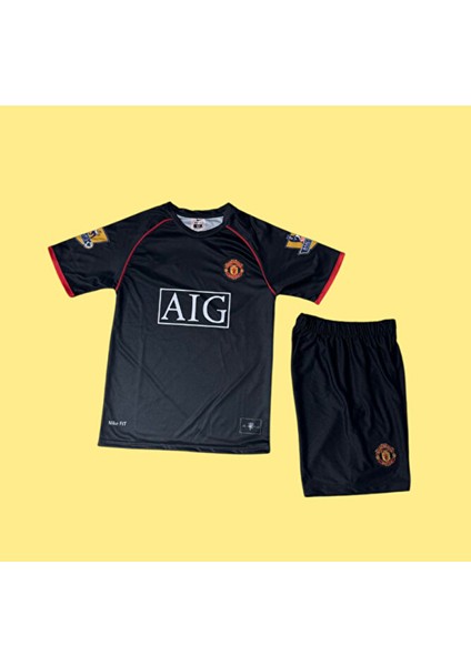 Manchester United Ronaldo 2008 Siyah Futbol Çocuk Forması 4'lü Set fiyatları