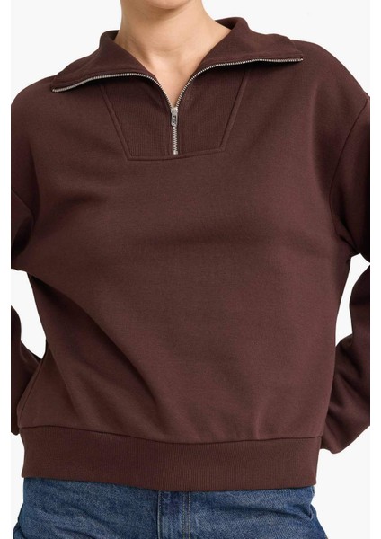 Regular Fit Yarım Fermuarlı Balıkçı Yaka Basic Düz SWEATSHIRT G4761AX25WN fırsatları