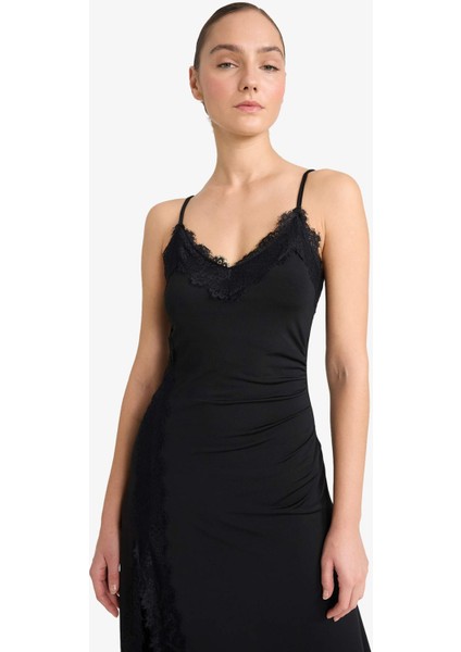 Yılbaşı Temalı A Kesim V Yaka Yırtmaçlı Askılı Midi Elbise G5941AX25WN fiyatları