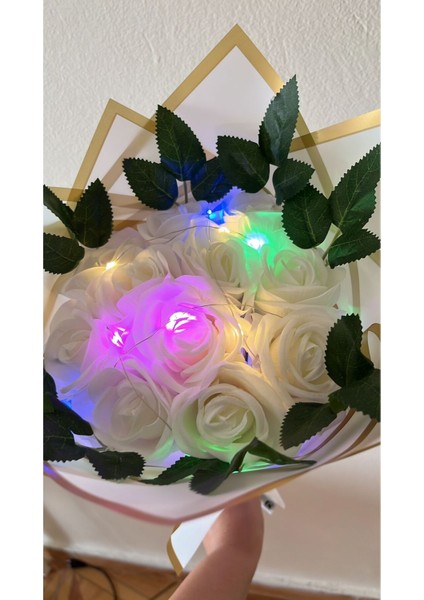 Işıklı Beyaz Gül Buketi