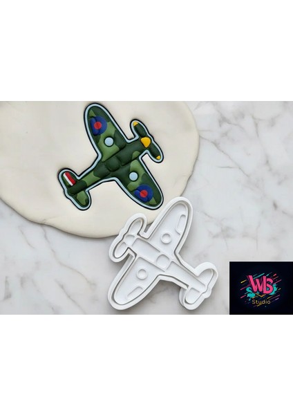 Uçak Şeklinde Kurabiye Kalıbı ve Şeker Hamuru Şekillendirici