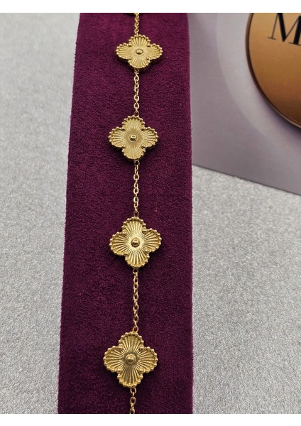 Yonca Model Gold Renk Çelik Bileklik