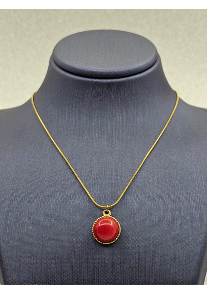 Kırmızı Taşlı Gold Kenarlı Çelik Kolye modelleri