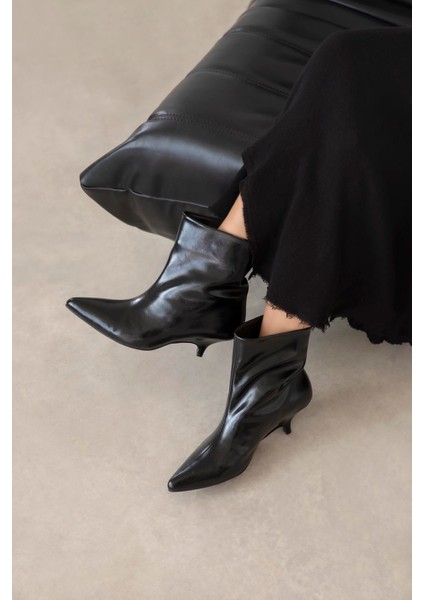 Bella Kadın Pino Ökçe Kırışık Deri Bot Siyah fiyatları