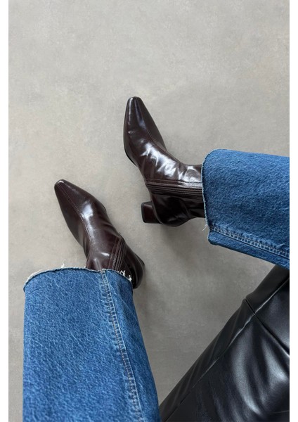 Amor Kadın Küt Kalıp Kırışık Deri Bot Kahve fiyatları