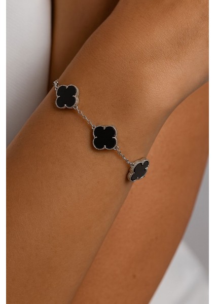 925 Ayar Gümüş Siyah Yonca Kadın Bileklik