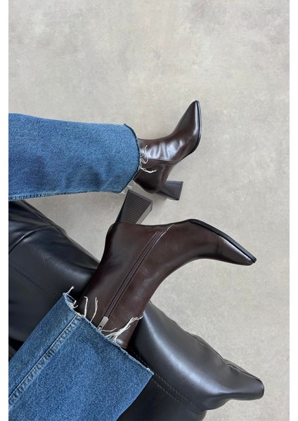 Liston Kadın Topuklu Kırışık Deri Bot Kahve modelleri