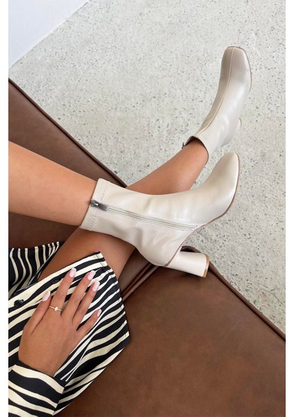 Beck Kadın Küt Kalıp Streç Deri Bot Bej fiyatları