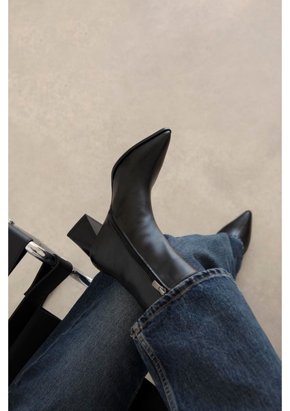 Liston Kadın Topuklu Deri Bot Siyah fiyatları