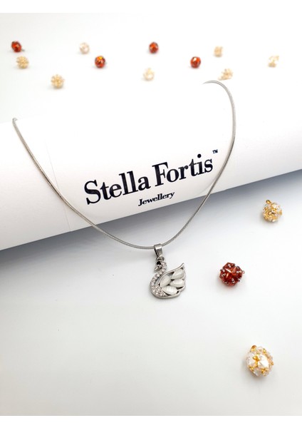 Kuğu Figürlü Altın Kolye – Zirkon Taşlı, Inci Efektli Kanat, Zarif Tasarım modelleri