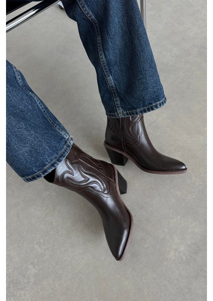 Hadley Kadın Kırışık Deri Topuklu Bot Kahve fiyatları