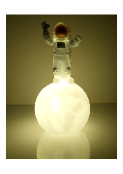 Astronot Şekilli Gece ve Masa Lambası fiyatları