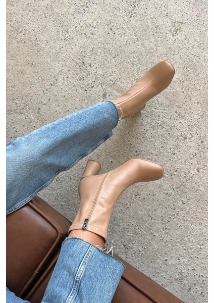 Beck Kadın Küt Kalıp Streç Deri Bot Ten modelleri