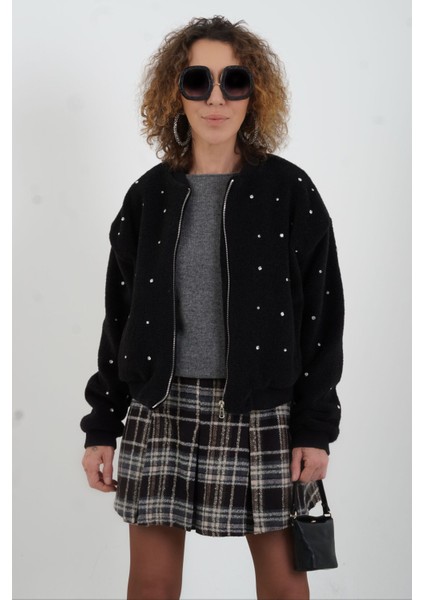 Siyah Taş Işlemeli Bomber Ceket