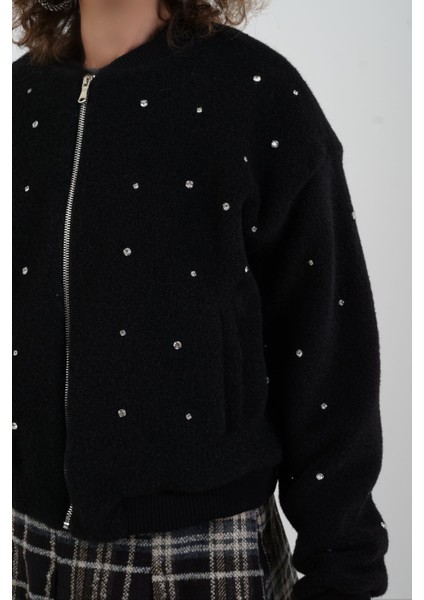 Siyah Taş Işlemeli Bomber Ceket fiyatları