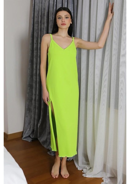 Kadın Ip Askılı Uzun Yırtmaçlı Pamuk Penye Gecelik Yeşil fırsatları