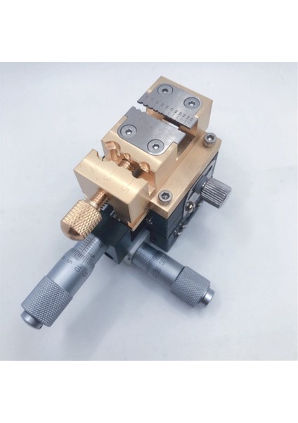 Sap Başlıklarını ve Delme Deliklerini Işleyebilen Masa Matkaplarını Onarmak Için Özel Çapraz Kayar Masa (Yurt Dışından) modelleri