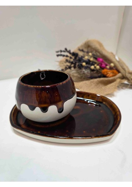 El Yapımı Stoneware Fincan Takımı