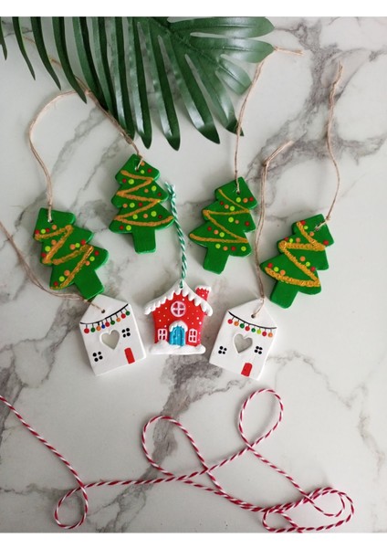 Yılbaşı Süsleri, Çam Ağacı ve Duvar Dekorları, Renkli ve Şık Tasarım