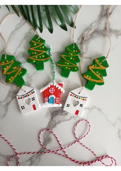 Yılbaşı Süsleri, Çam Ağacı ve Duvar Dekorları, Renkli ve Şık Tasarım