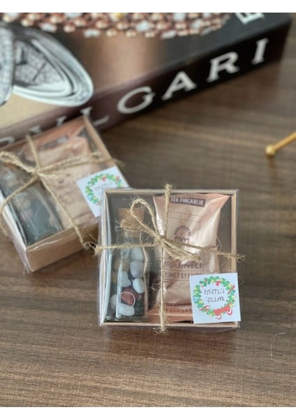 Yılbaşı Temalı Kahve ve Çikolata Kutusu Hediye Seti (5'li)