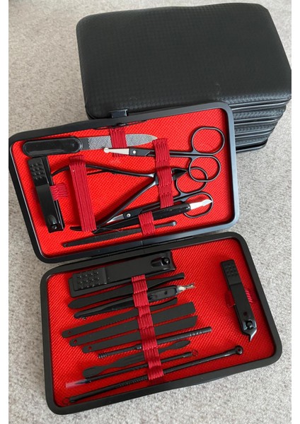 Manikür Pedikür Seti – Şık Deri Çantalı 18 Parça Profesyonel Bakım Seti fırsatları