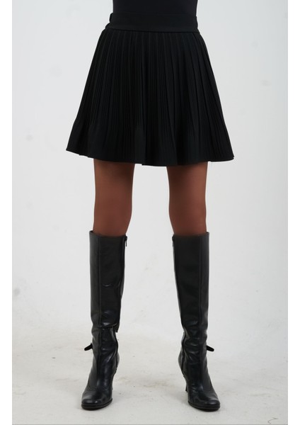 Siyah Içi Şort Astarlı Piliseli Mini Etek indirimleri