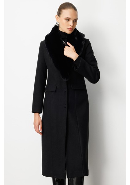 Yakası Kürklü Uzun Siyah Yünlü Kaşe Palto fiyatları