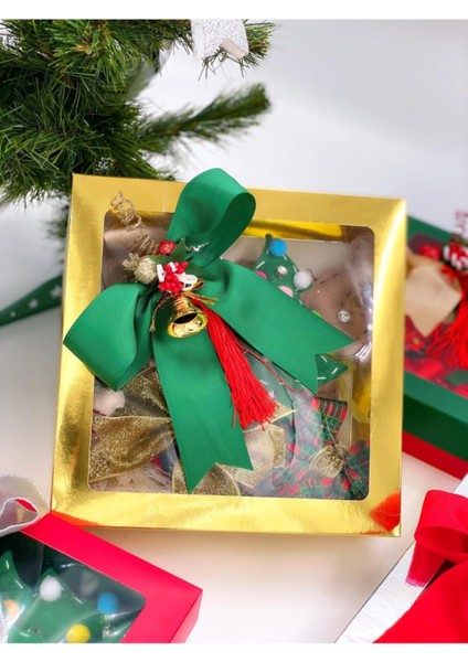 8 Parça Taşlı Yılbaşı Aksesuar Seti, Kutulu Hediye, Çam Ağacı, Noel Baba, Fiyonk