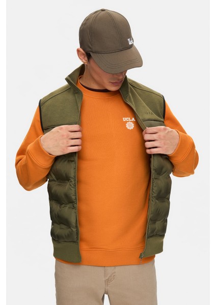 Mathıas Haki Fermuarlı ve Cepli Scuba Kumaş Standard Fit Erkek Yelek modelleri