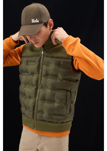 Mathıas Haki Fermuarlı ve Cepli Scuba Kumaş Standard Fit Erkek Yelek indirimleri