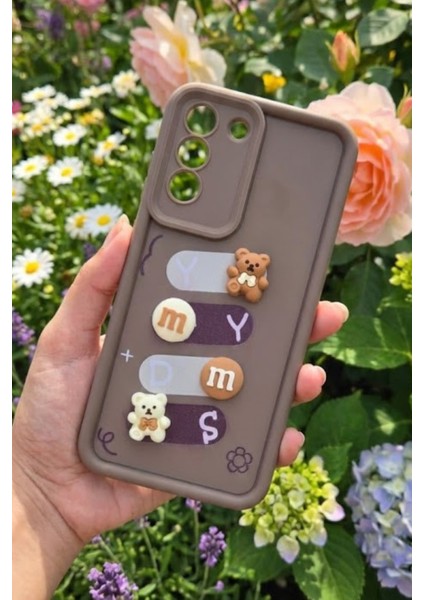 Samsung Galaxy S20FE Uyumlu Kılıf Kahverengi Renk Ayıcık Figürlü 3D Kamera Korumalı Darbe Emici Yumuşak Silikon Kapak