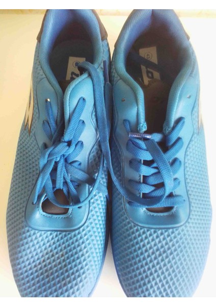 Halı Saha Futbol Ayakkabıları modelleri